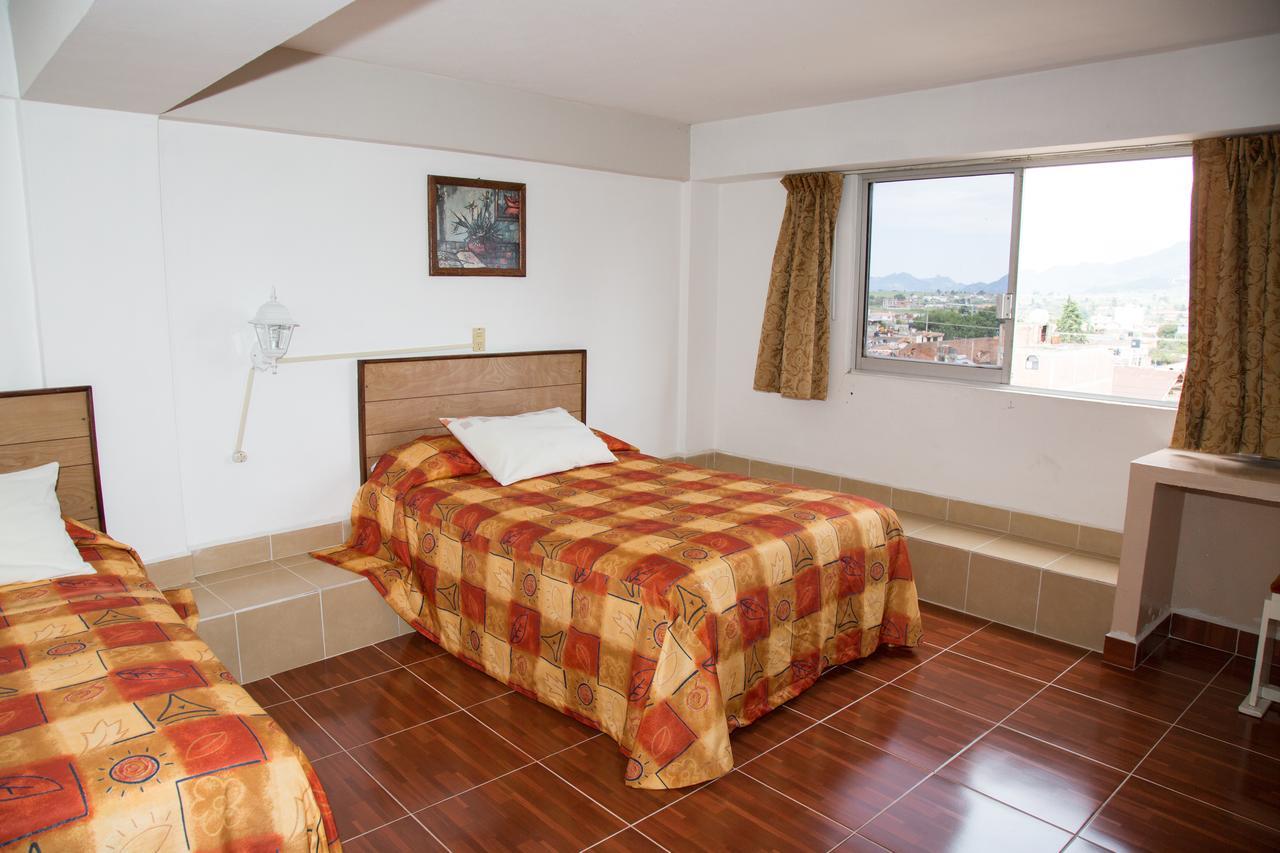 Hotel Symer تشيغناهوابان المظهر الخارجي الصورة